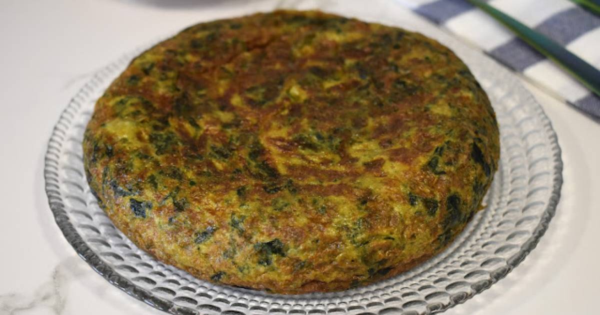 Tortilla de espinacas y ajos tiernos Cocina y recetas fáciles