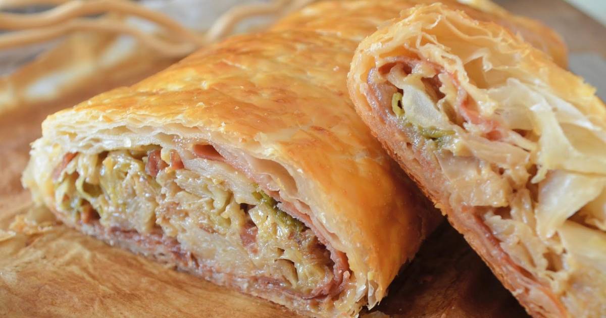 Brazo gitano de repollo y jamón | Cocina y recetas fáciles