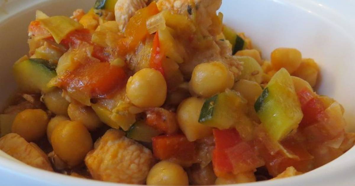 Garbanzos guisados con pollo Cocina y recetas fáciles