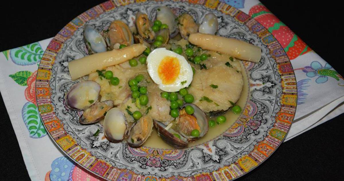 Merluza a la vasca | Cocina y recetas fáciles
