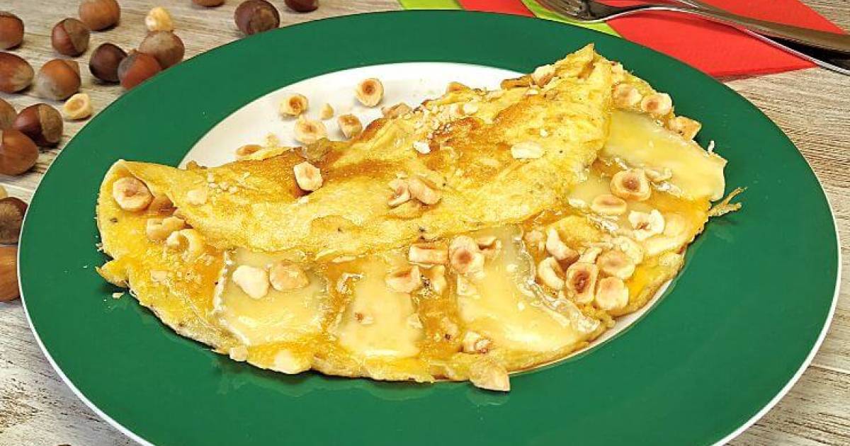 Tortilla de queso brie y avellanas Cocina y recetas fáciles