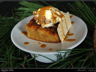 Tarta de manzana con dulce de leche