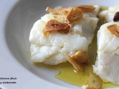 Bacalao a baja temperatura con ajo y guindilla