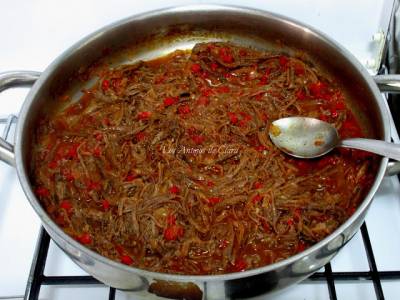 Carne desmechada o ropa vieja