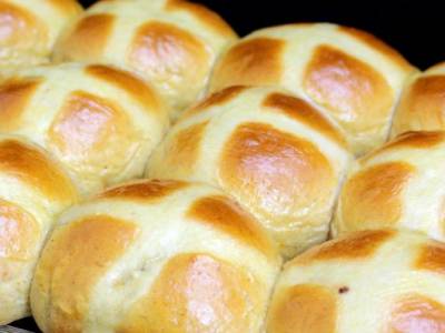 Pan de pascua HOT CROOS BUN