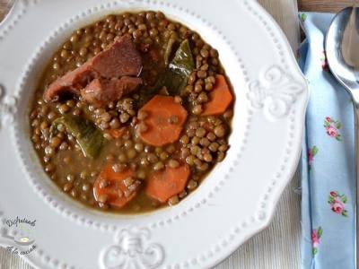 Cómo hacer lentejas guisadas con jamón y chorizo