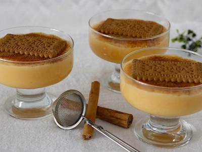 Natillas con galletas caseras