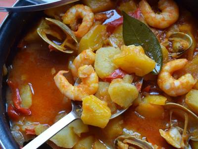 Patatas guisadas a la marinera
