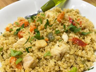 Quinoa con pollo y verduras